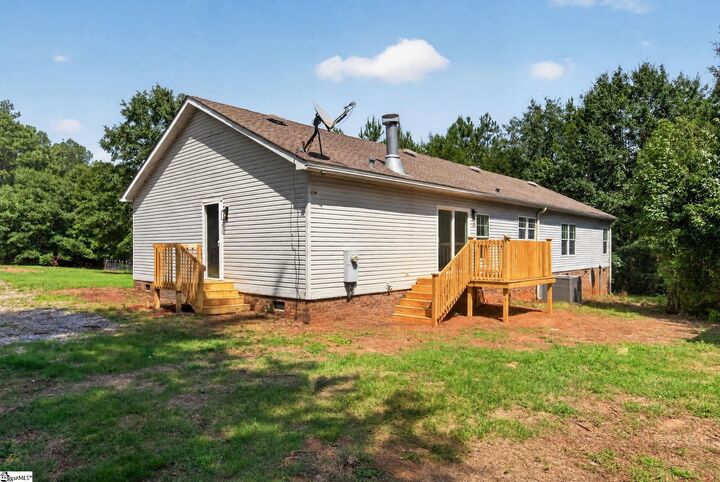 Property Photo: 2116 Blackstock Road SC 29374