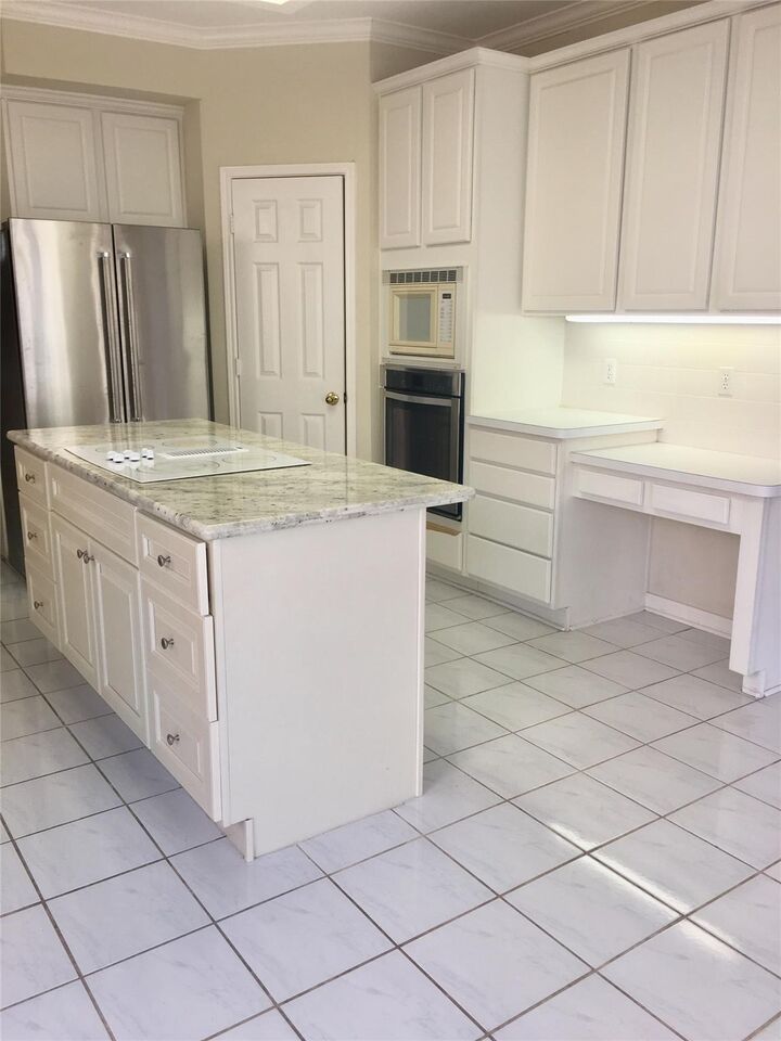 Property Photo: 4804 Linden Street TX 77401