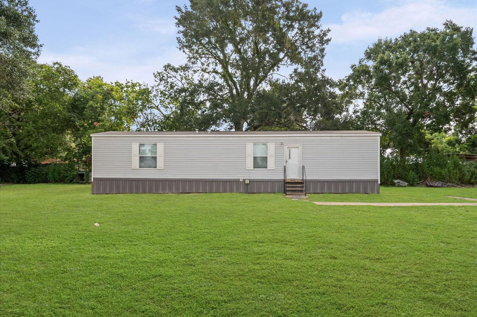 Property Photo: 423 Silliman Street TX 77474