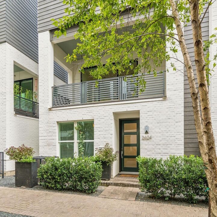 Property Photo:  2624 Rusk Street  TX 77003 