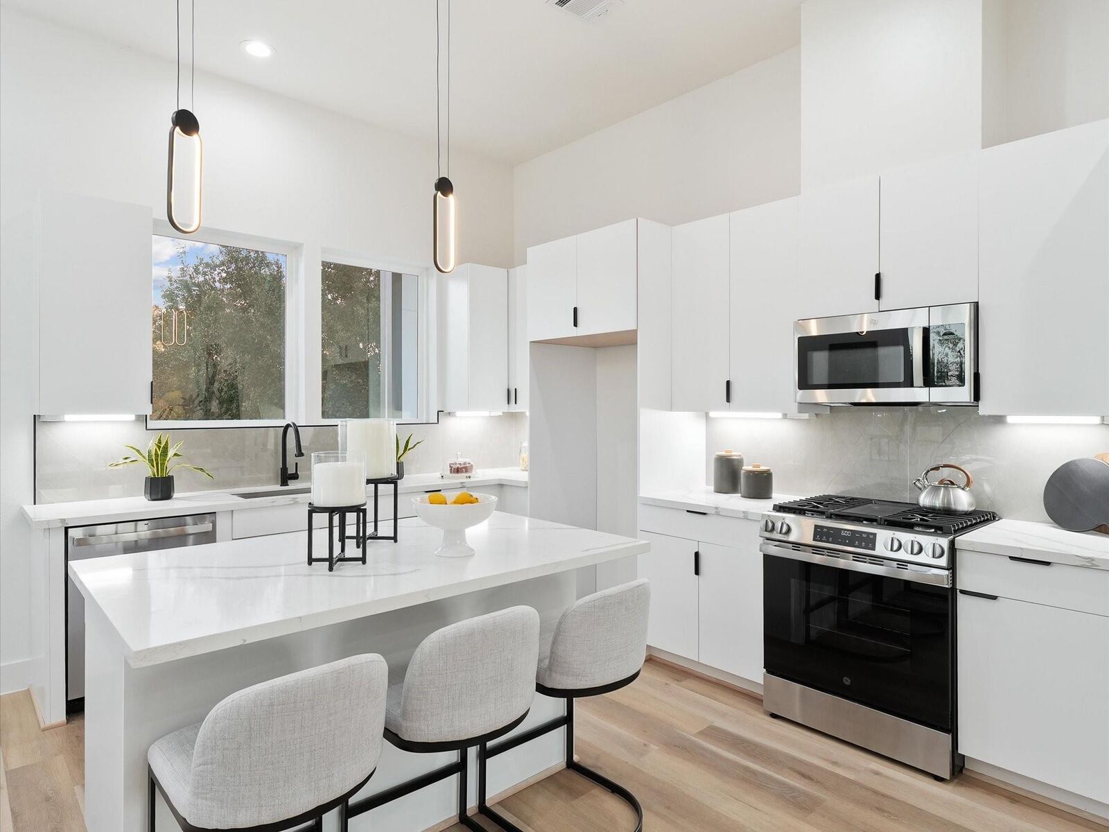 Property Photo: 6623 Katarani Drive TX 77091