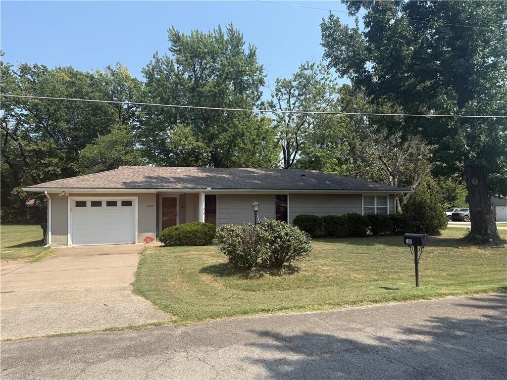 Property Photo: 2400 Linda Jean Drive KS 67301