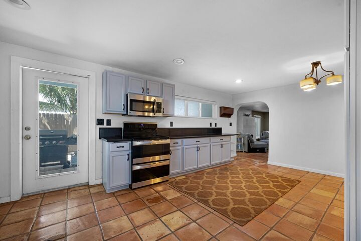 Property Photo:  2309 Patterson Avenue  FL 33040 