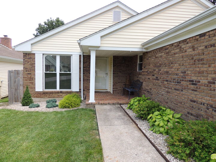 Property Photo:  370 Garden Point Drive  KY 40601 