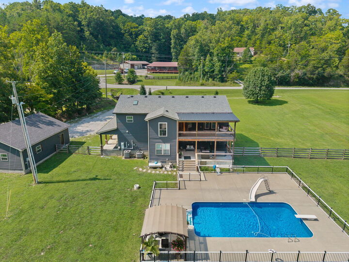 Property Photo:  6098 N Wilderness Road  KY 40456 