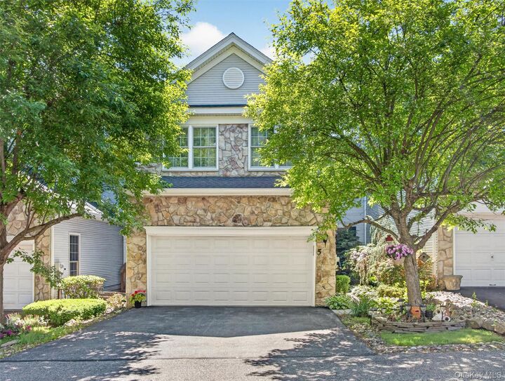 Property Photo: 5 Holly Court NY 10987