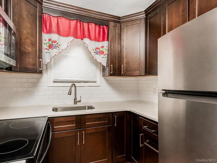 Property Photo: 3057 Williamsbridge Road NY 10467