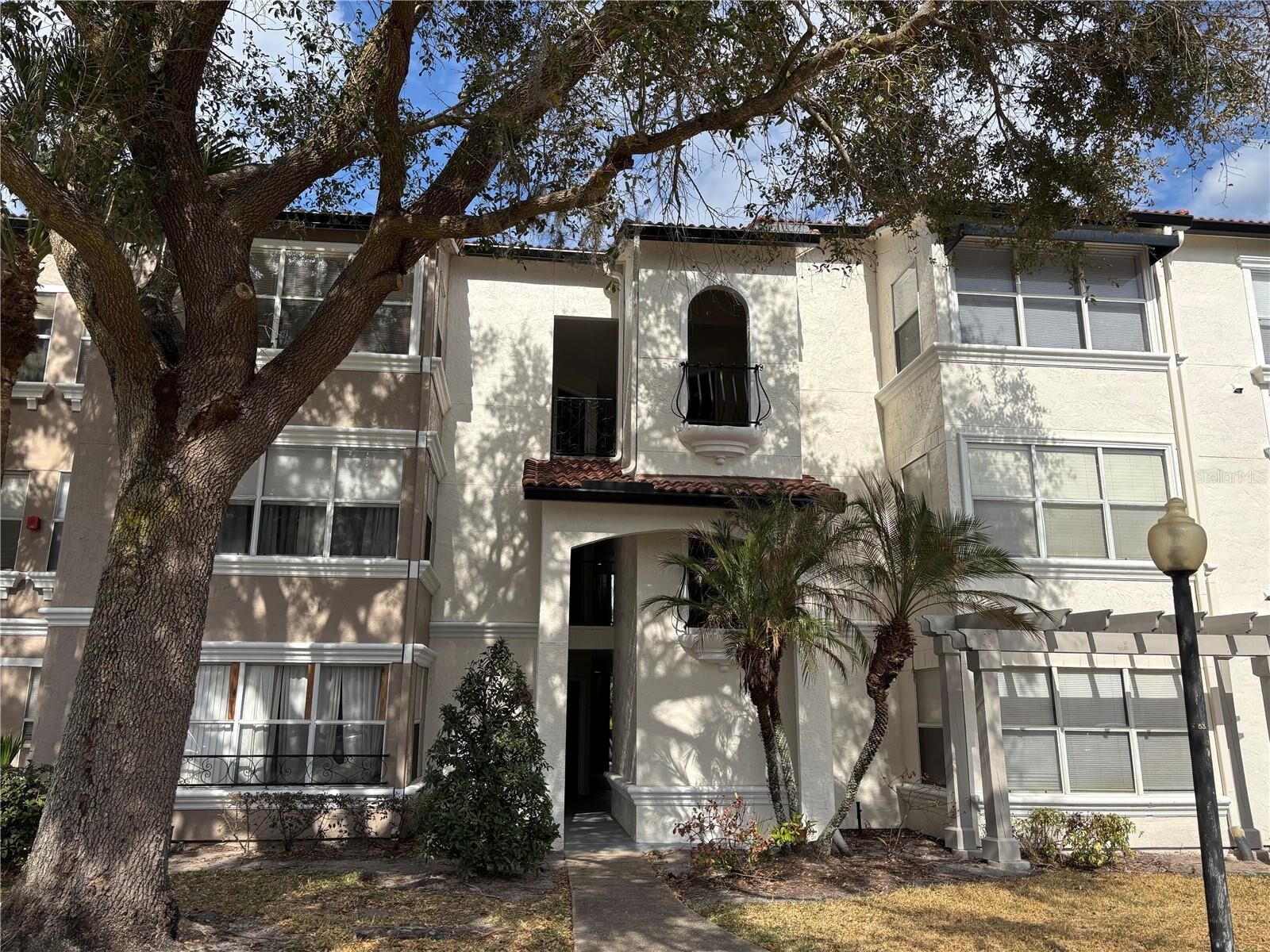 Property Photo:  5124 Conroy Road 623  FL 32811 