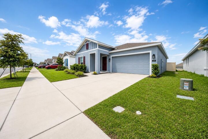 Property Photo:  688 Sand Pine Ln  FL 33844 