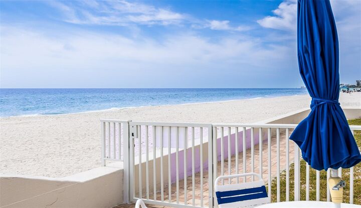 Property Photo: 1900 Benjamin Franklin Drive FL 34236