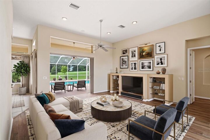 Property Photo: 926 E Triple Crown Loop FL 34442