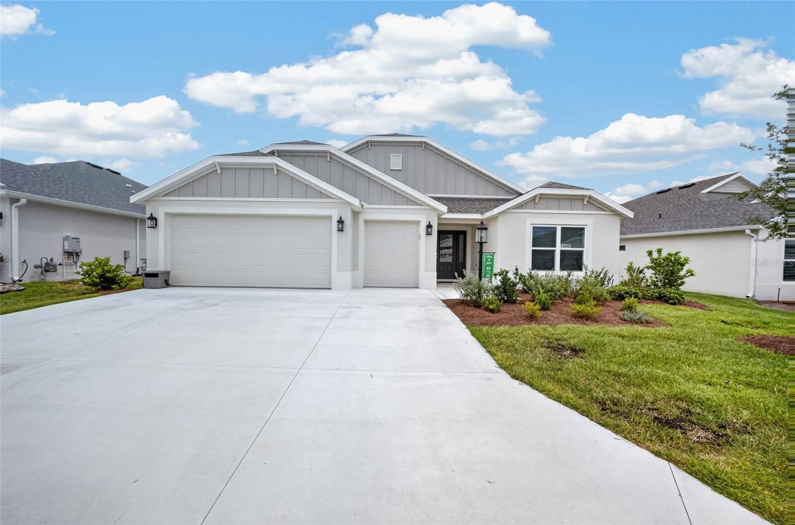 Property Photo: 1600 Littleton Lane FL 34762