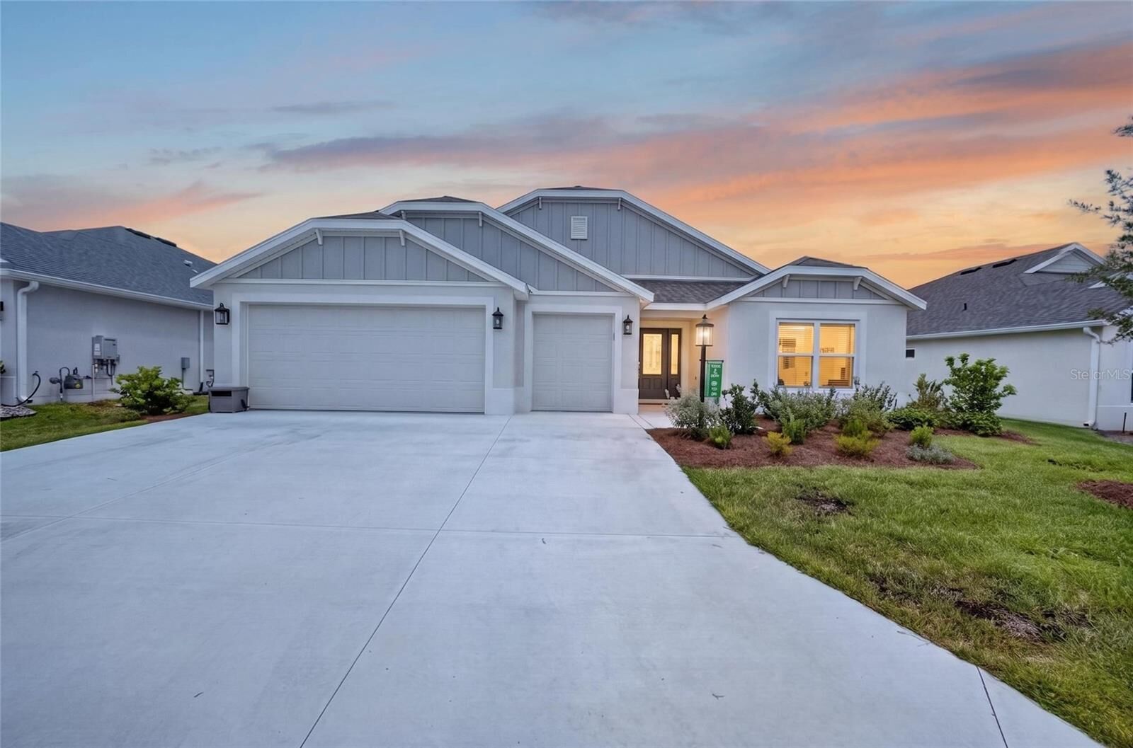 Property Photo: 1600 Littleton Lane FL 34762