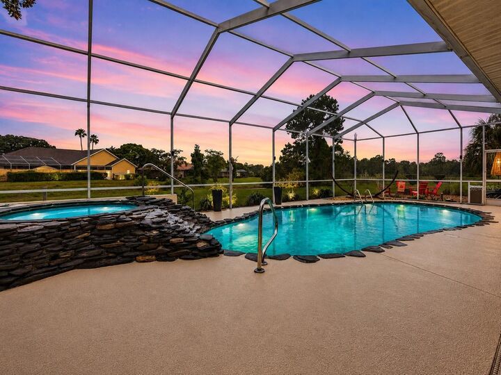 Property Photo:  10017 Scarlett Court  FL 34613 