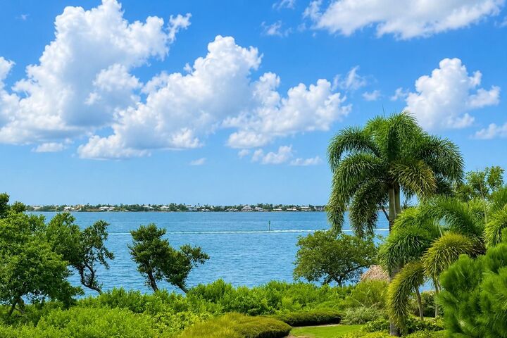 Property Photo: 264 Saint Lucia Drive 201 FL 34209