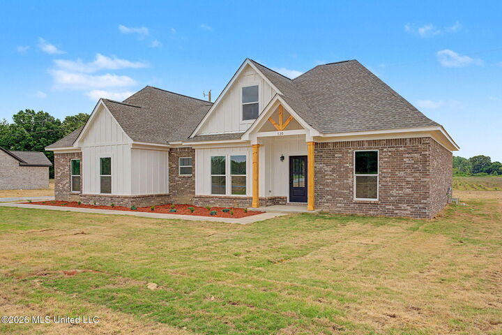 Property Photo: 530 Cherry Tree Lane MS 38618