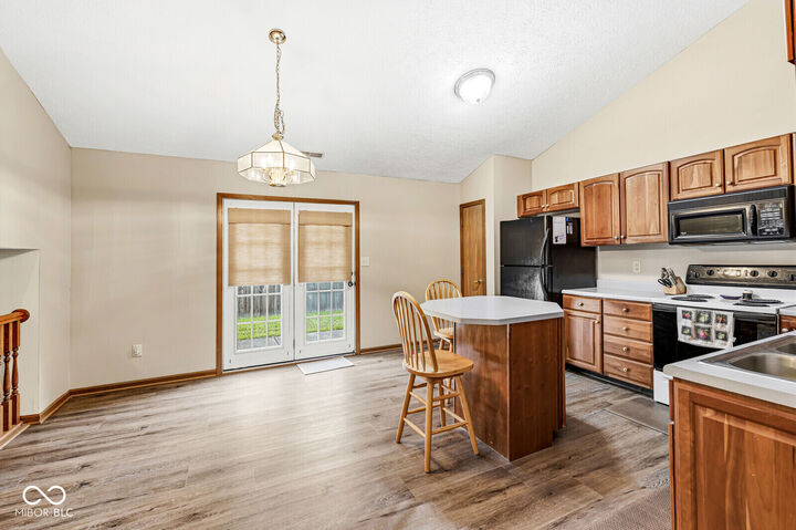 Property Photo:  900 Elmwood Drive  IN 46131 