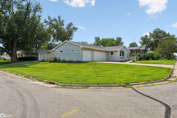 Property Photo: 102 Columbus Drive IA 50158