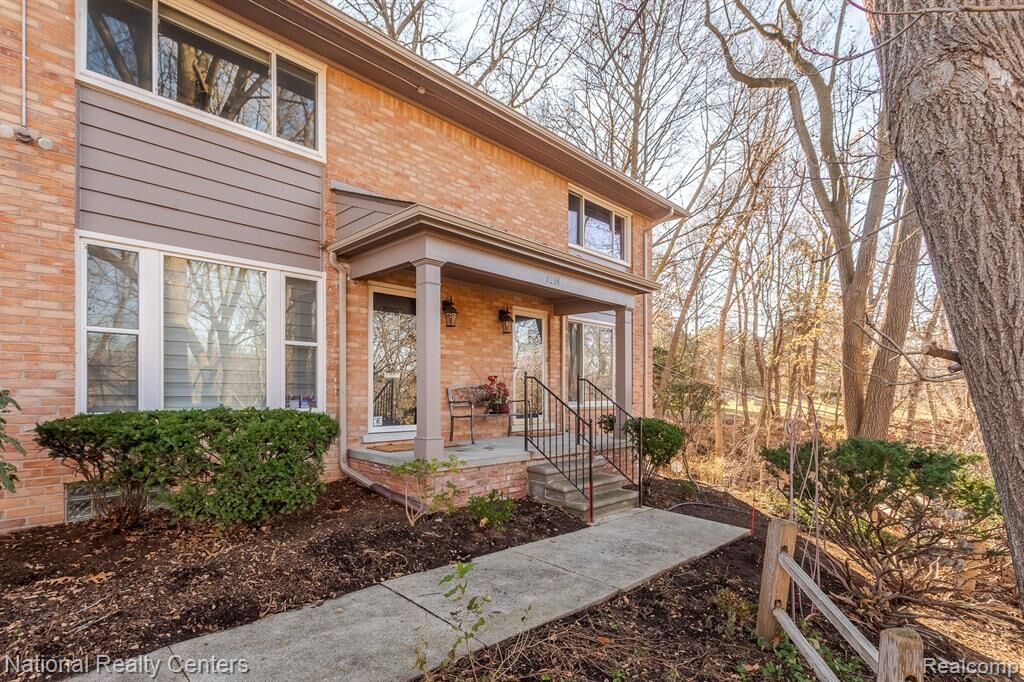 Property Photo: 1039 N Old Woodward Avenue 7 MI 48009 5411