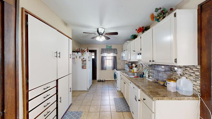 Property Photo: 427 South St WI 54619