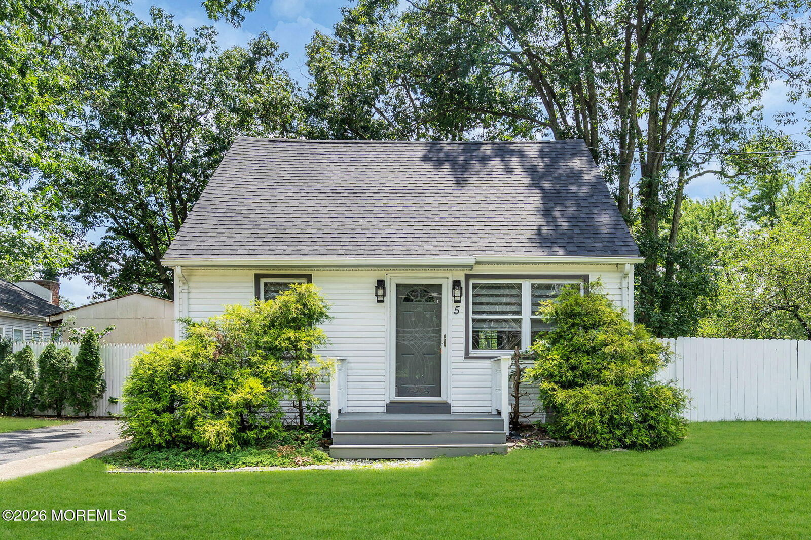 Property Photo:  5 Georgian Boulevard  NJ 08527 