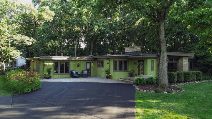 Property Photo: 8623 S Roma Road IL 60464