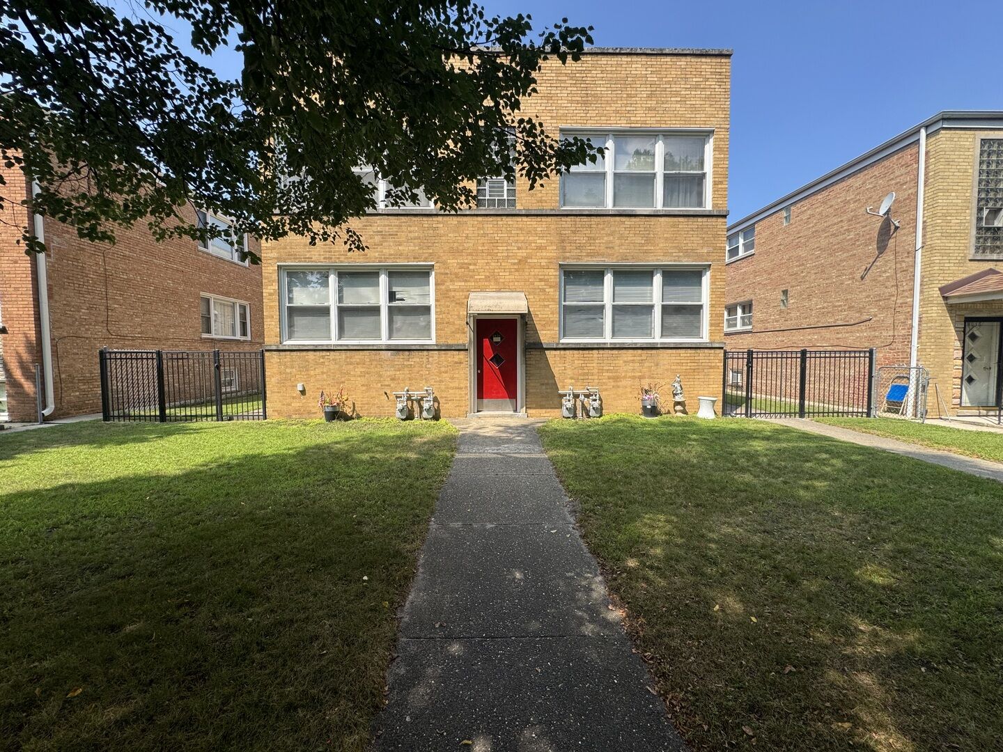 Property Photo:  9034 La Crosse Avenue 1S  IL 60077 