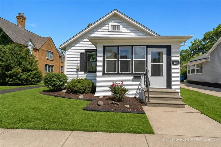 Property Photo: 408 Marcy Street IL 61350