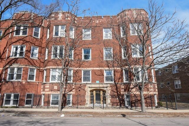 Property Photo: 1730 W Foster Avenue 1 IL 60640