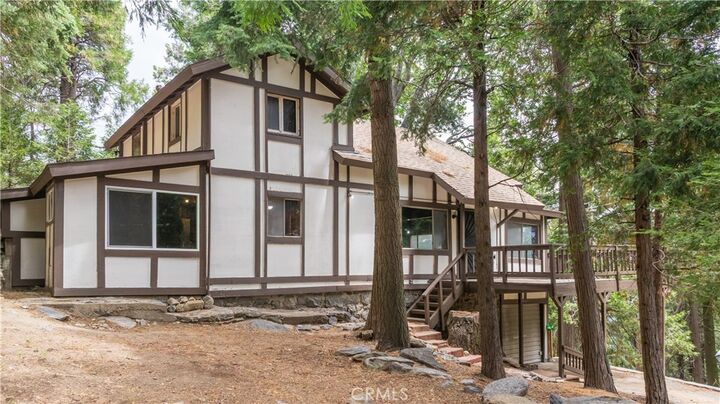 Property Photo: 21855 Lakeland View CA 92322