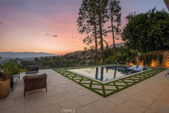 Property Photo:  350 Starlight Crest  CA 91011 