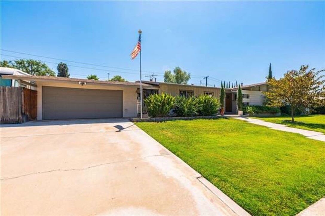 Property Photo: 2390 Gloucester CA 92506