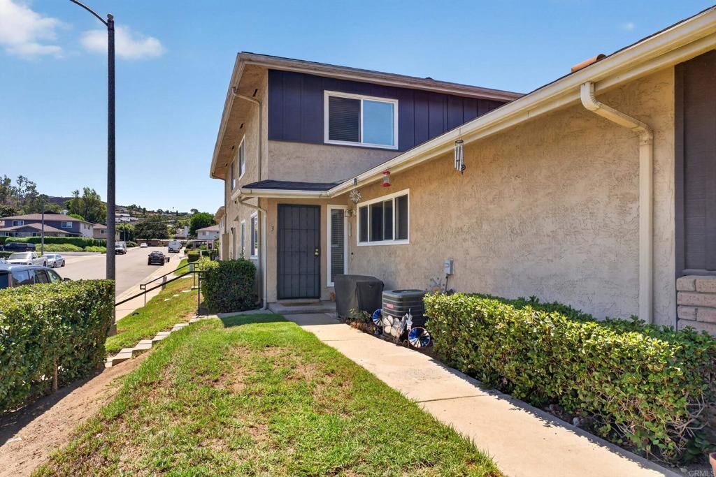 Property Photo: 12135 Orange Crest Court 3 CA 92040