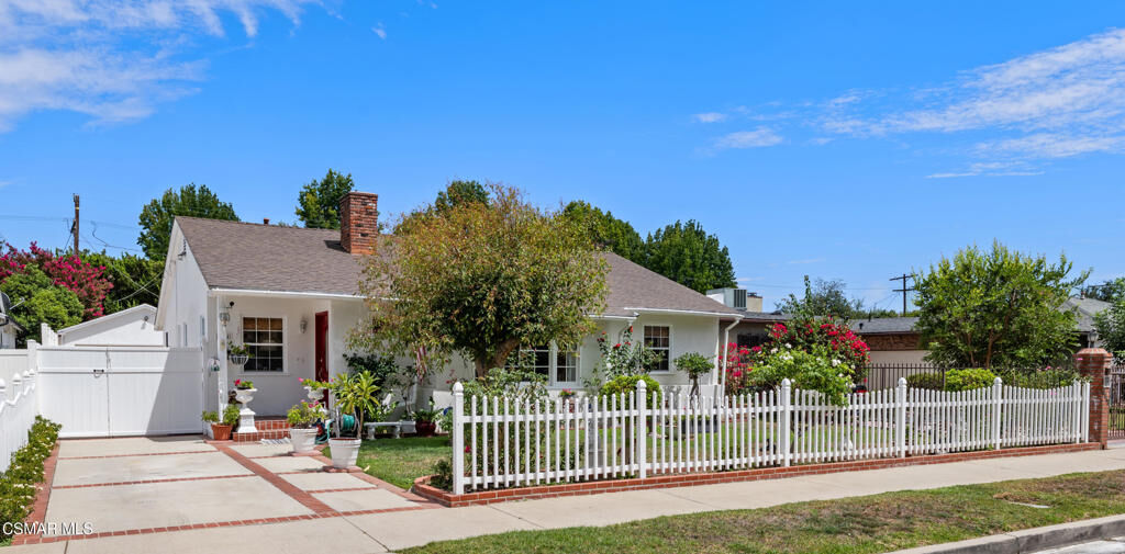 Property Photo: 6654 Murietta Avenue CA 91405