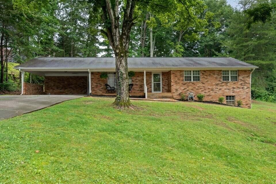 Property Photo:  142 NW Kimberly Drive NW  TN 37312 