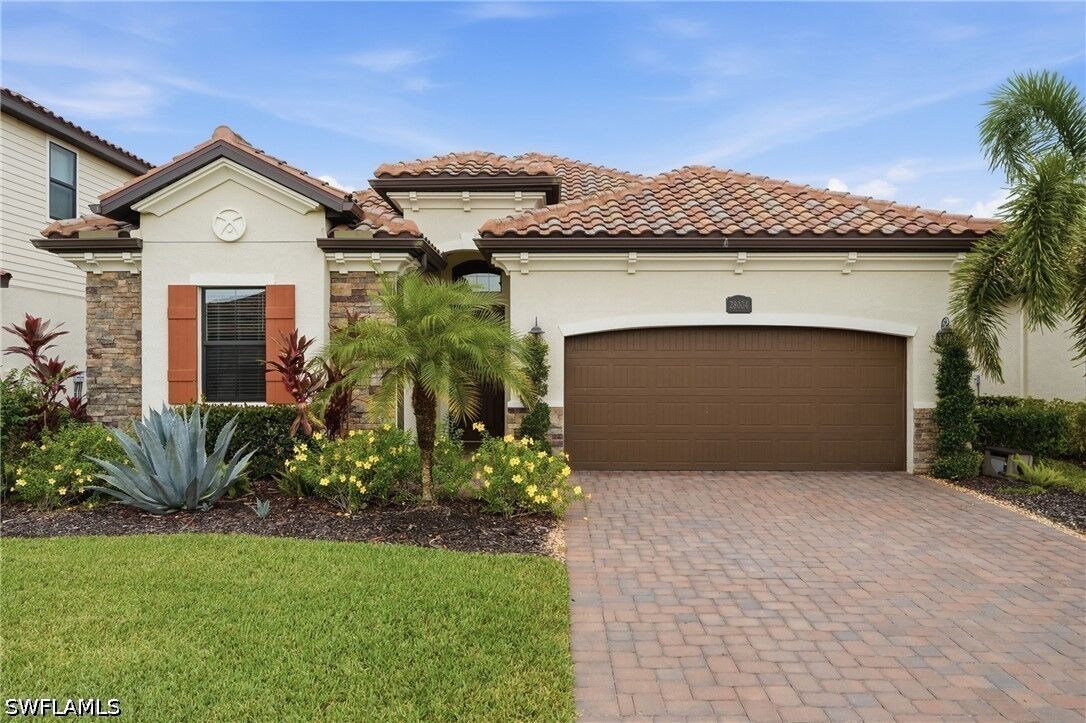 Property Photo:  28004 Foxrock Court  FL 34135 