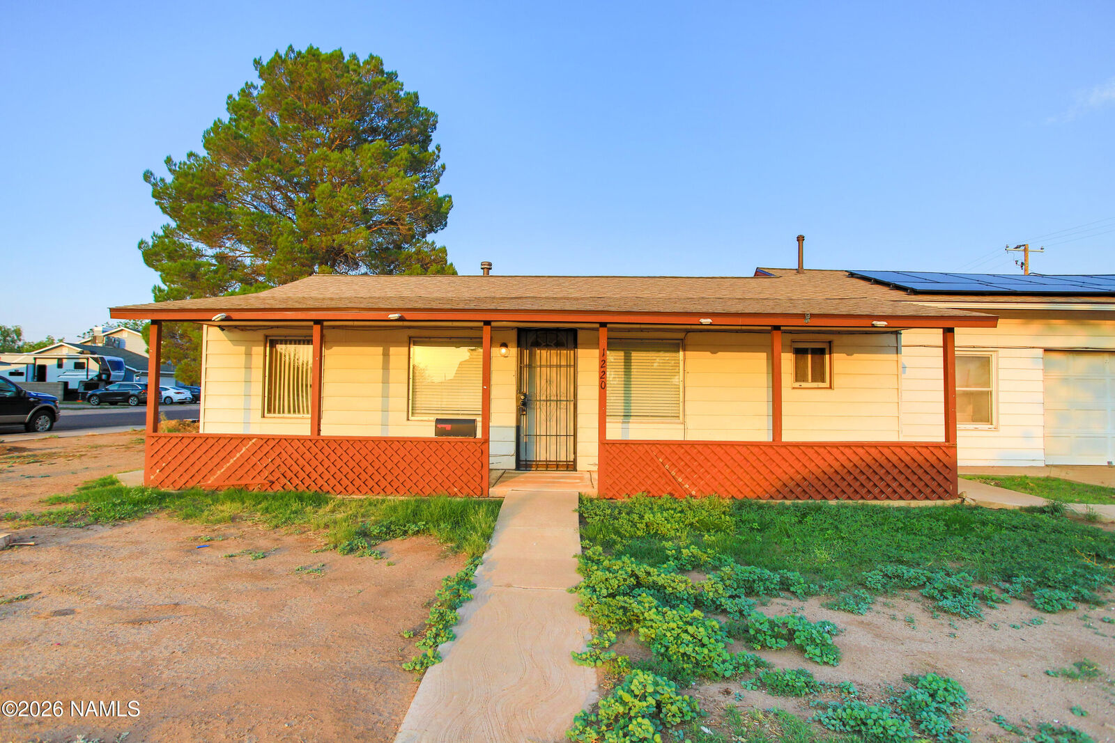 Property Photo:  1220 N Park Drive  AZ 86047 
