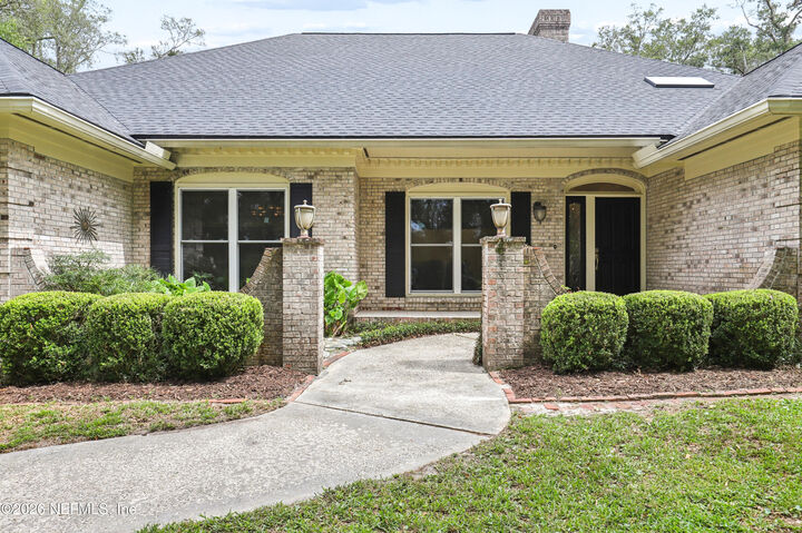 Property Photo:  2856 Ravines Road  FL 32068 