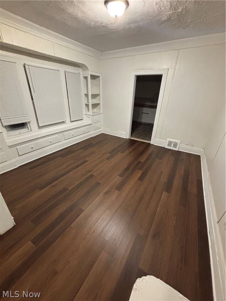 Property Photo:  3332 E 145th Street  OH 44120 