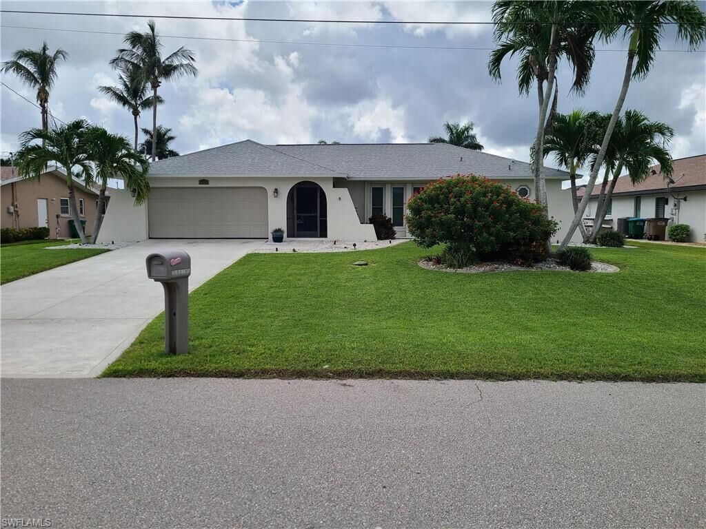 Property Photo: 5321 SW 11th Ave FL 33914