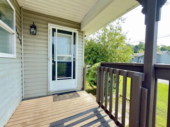 Property Photo:  123 Boxwood Crescent  NS B4C 3Y9 