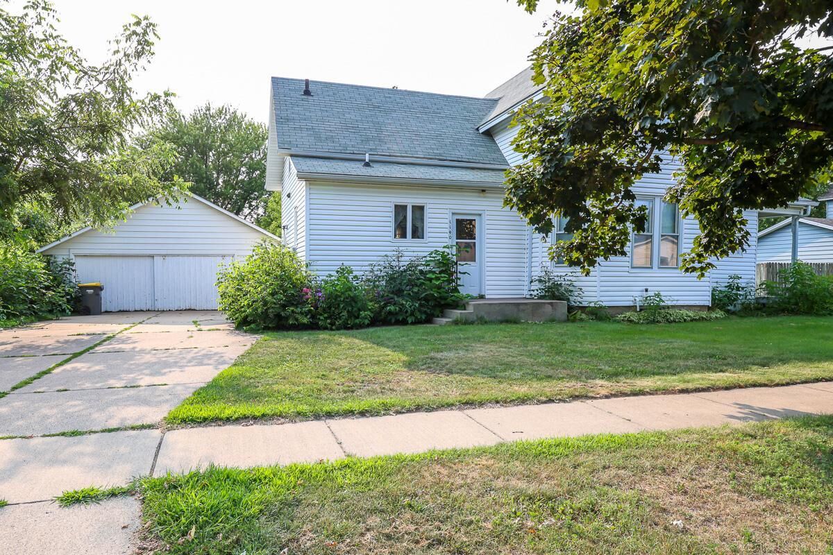Property Photo: 1140 12th Avenue WI 54002