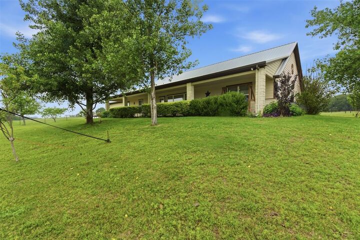 Property Photo:  1085 Cr 407  TX 76043 