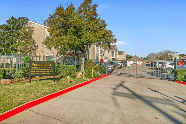 Property Photo: 5881 Preston View Boulevard 261 TX 75240