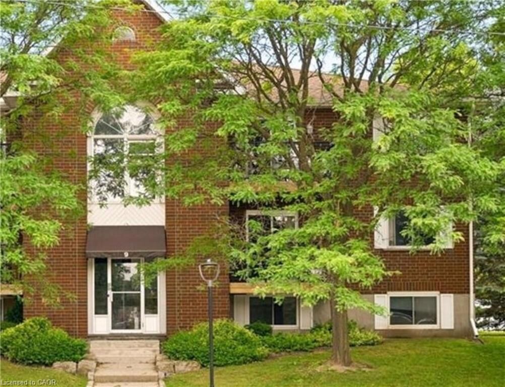 Property Photo: 565 Greenfield Avenue 902 ON N2C 2P5
