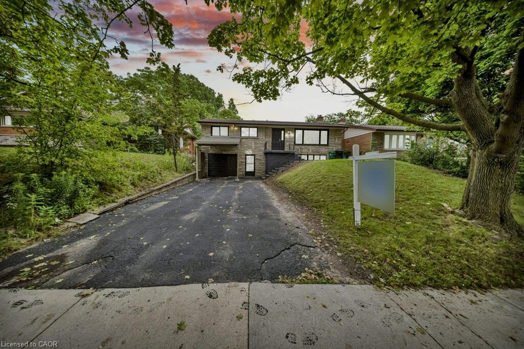 Property Photo:  396 Hazel Street  ON N2L 3P6 
