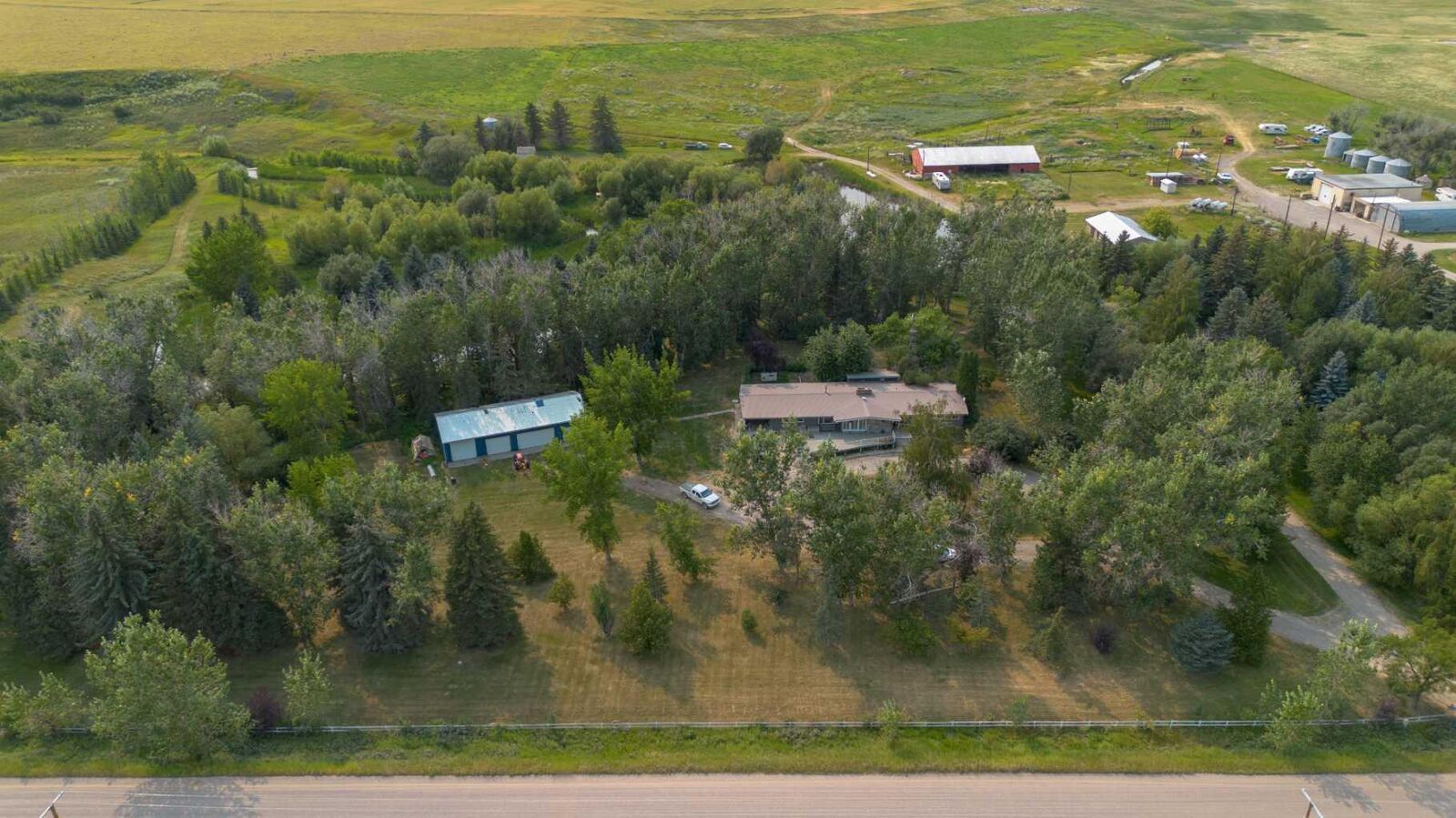 Property Photo: 54032 RR 20-2 AB T0K 2S0