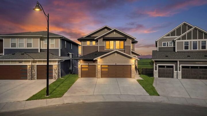 Property Photo: 105 Homestead Crescent NE AB T3J 2K8