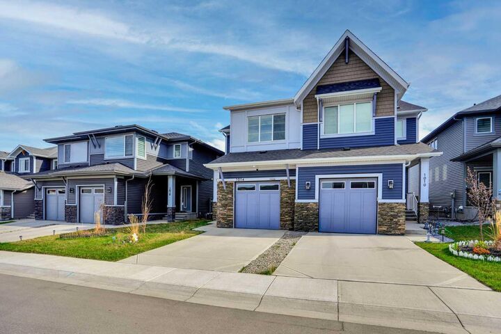 Property Photo: 1014 Bayview Rise SW AB T4B 5K4