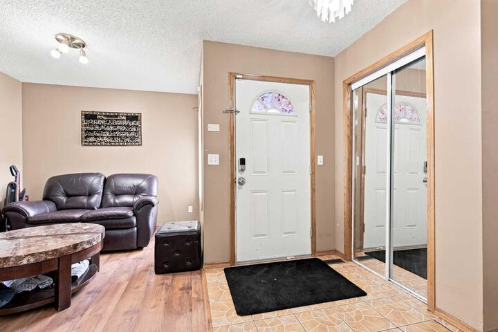 Property Photo: 610 Saddlecreek Way NE AB T3J 4A4